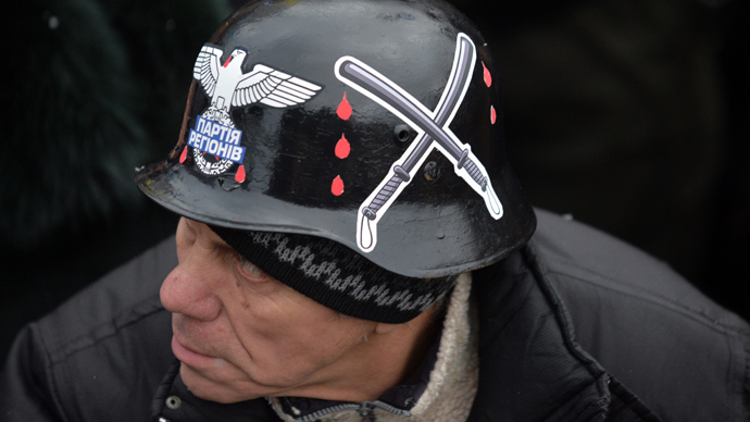ukrainian-nationalists-attacked-police.si